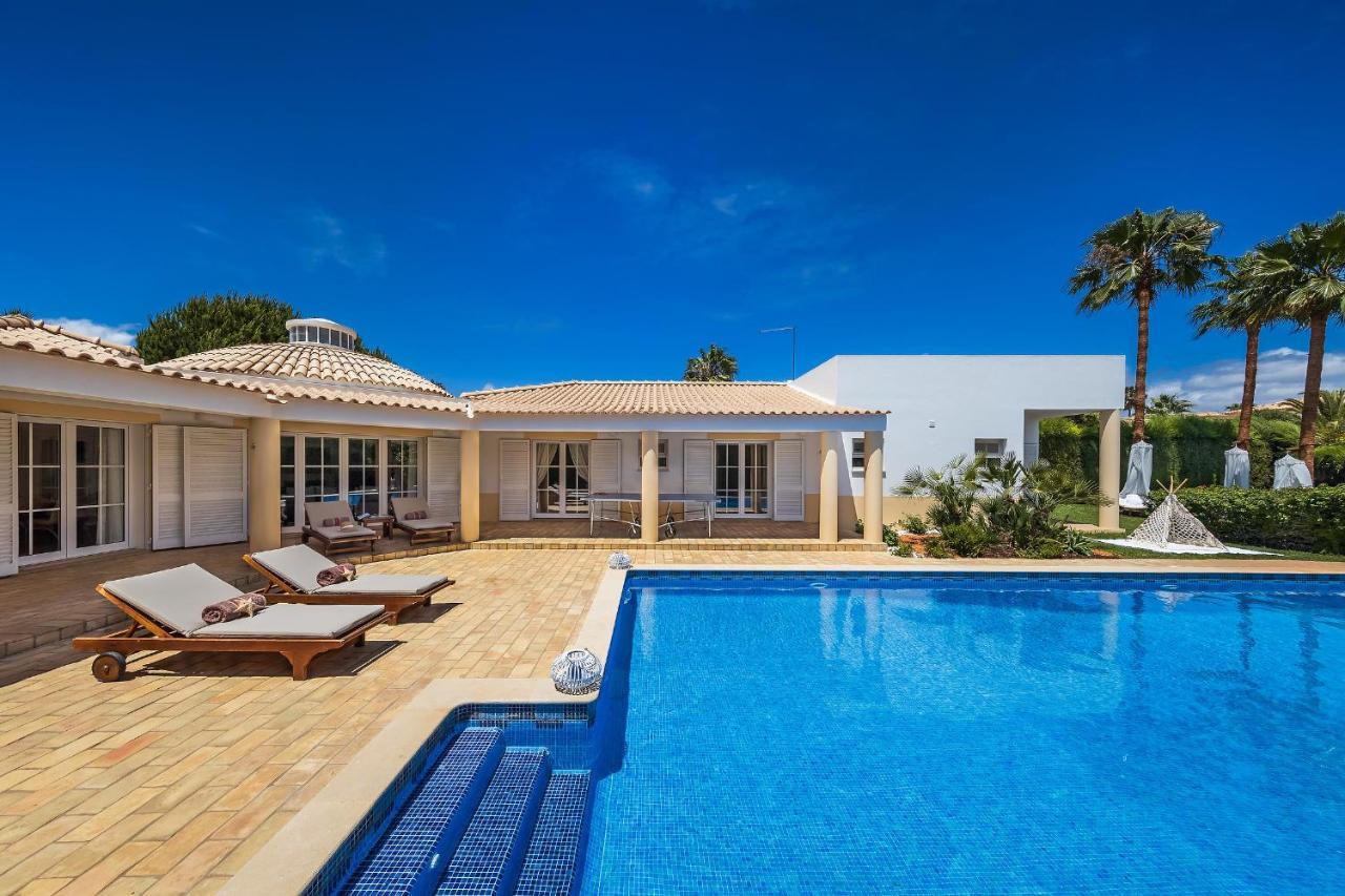 Villa Dome By Ocvillas อัลบูเฟรา ภายนอก รูปภาพ