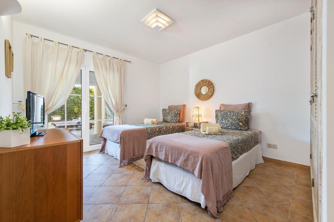 Villa Dome By Ocvillas อัลบูเฟรา ภายนอก รูปภาพ